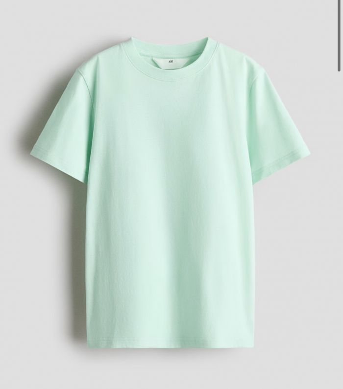 Футболка H&M від 8-10 до 14+ років ментолова з принтом на спинці